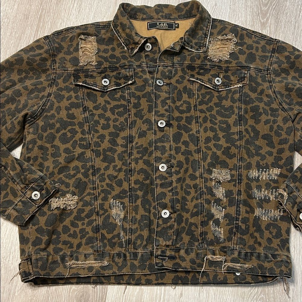 L&B Lucky & Blessed Distressed Leopard Denim Shirt Jacket Sz XL - Picture 5 of 8